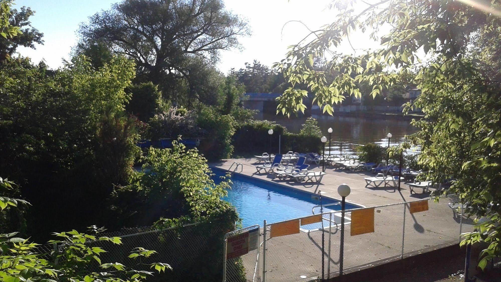 Villa Nova Motel Васага-Бич Экстерьер фото
